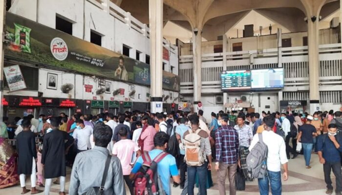 স্টেশনের মনিটরে অশ্লীল দৃশ্য : জড়িতদের শনাক্তে আদালতের নির্দেশ