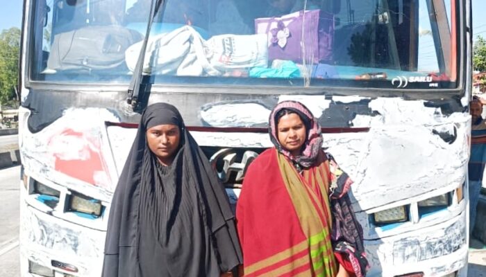 গাইবান্ধায় মাদকদ্রব্য নিয়ন্ত্রণ অধিদপ্তরের অভিযানে যাত্রীবাহী বাসে তল্লাশি করে ২ কেজি গাঁজা সহ দুই নারী আটক।
