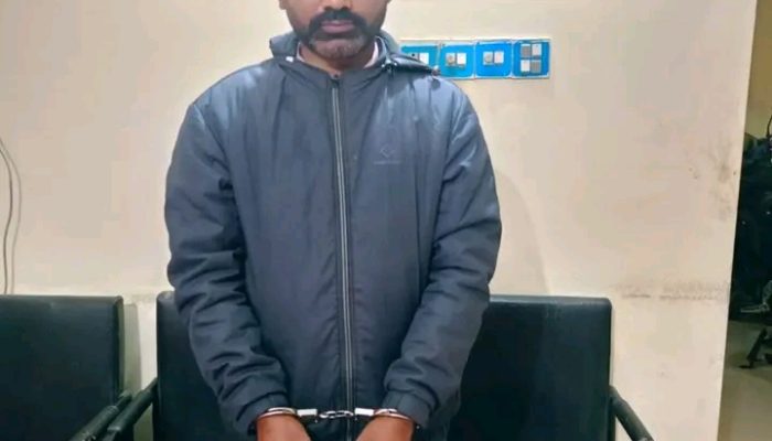 গোবিন্দগঞ্জে ৬ লাখ টাকার মাদকসহ কারবারি গ্রেফতার।