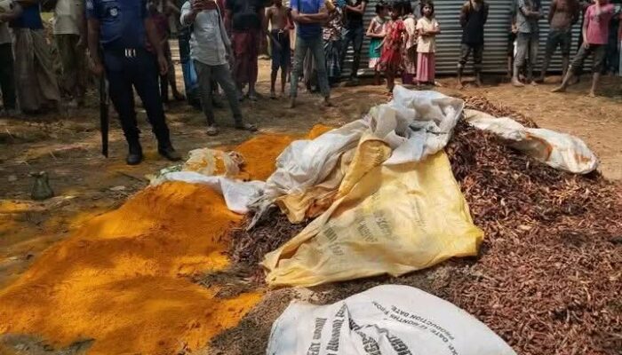 ভোক্তা অধিকার অধিদপ্তরের অভিযানে ধাপেরহাটে হলুদ ব্যবসায়ীকে দেড় লাখ টাকা জরিমানা