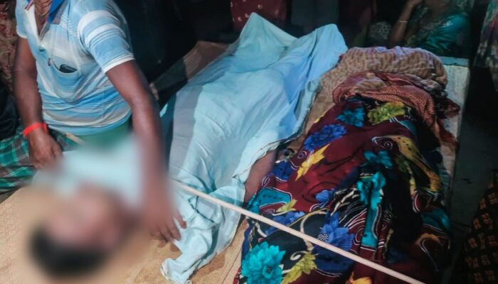 গাইবান্ধায় বজ্রপাতে মা-ছেলের মর্মান্তিক মৃত্যু, আহত ১